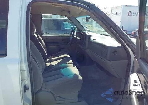 2003 Chevrolet Tahoe Ls z USA, uszkodzony, nr VIN 1GNEC13V63R163656